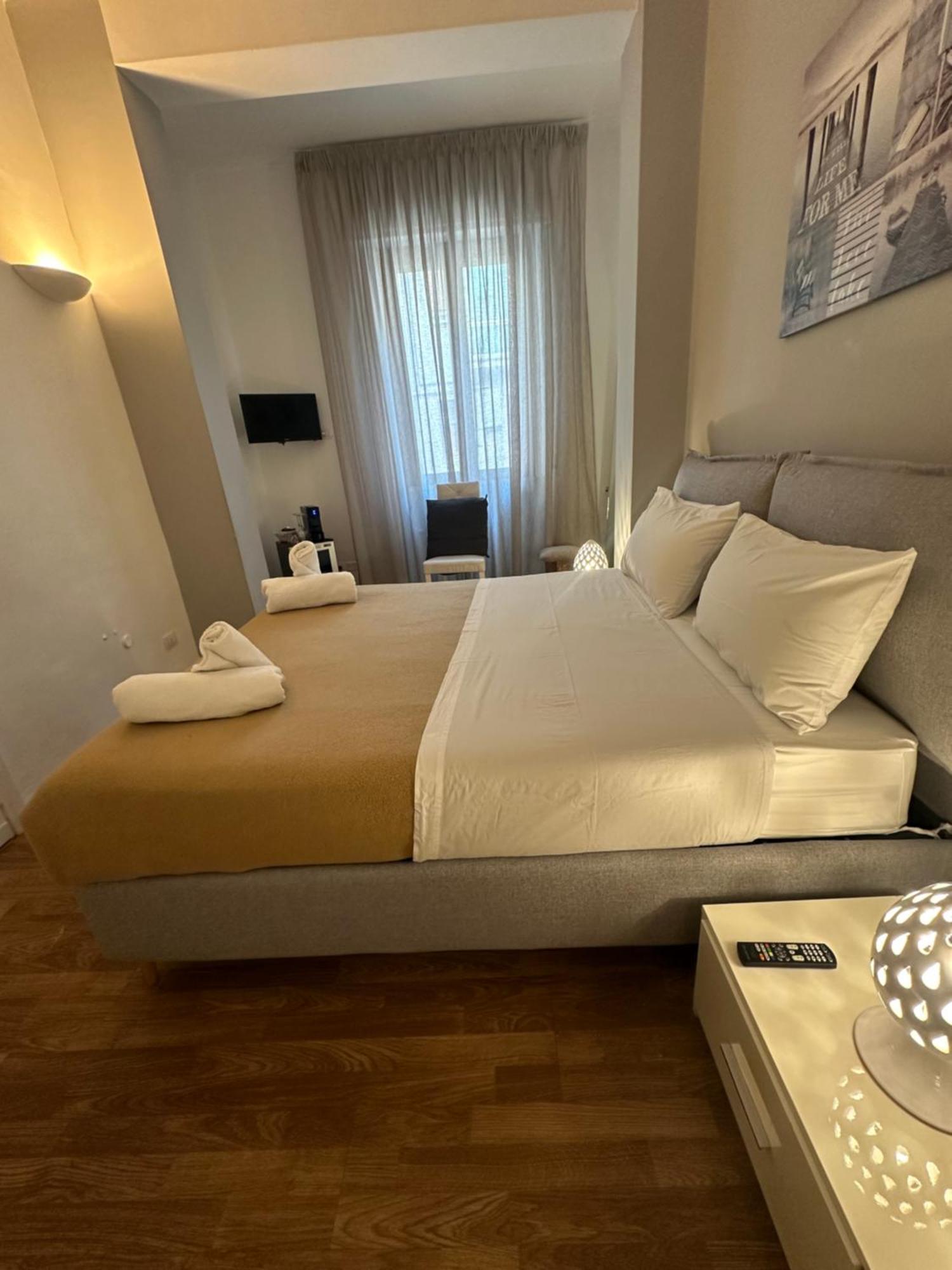 B&B Degli Artisti Suite Lecce Eksteriør billede