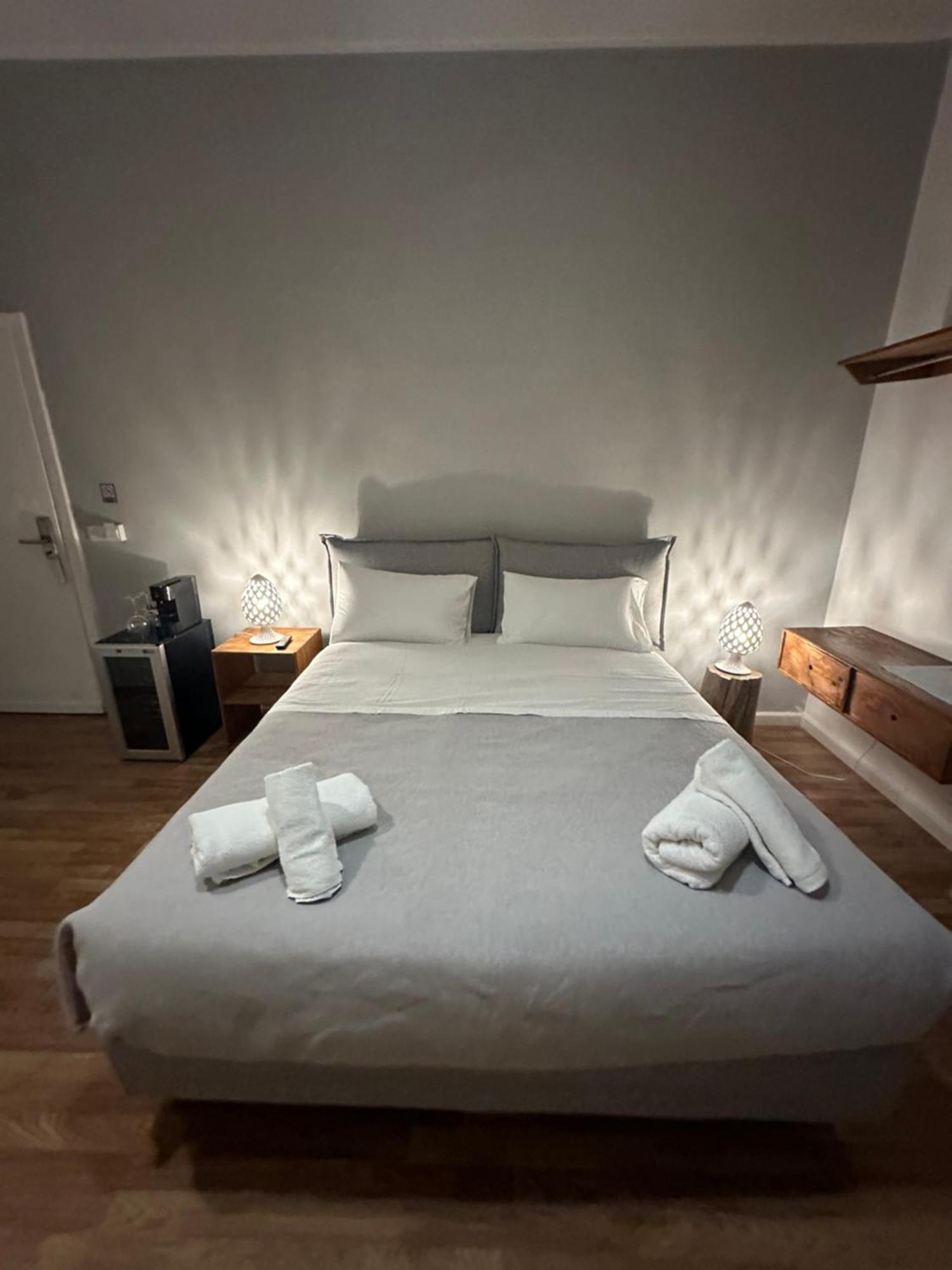 B&B Degli Artisti Suite Lecce Eksteriør billede