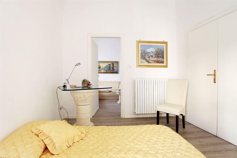 B&B Degli Artisti Suite Lecce Eksteriør billede